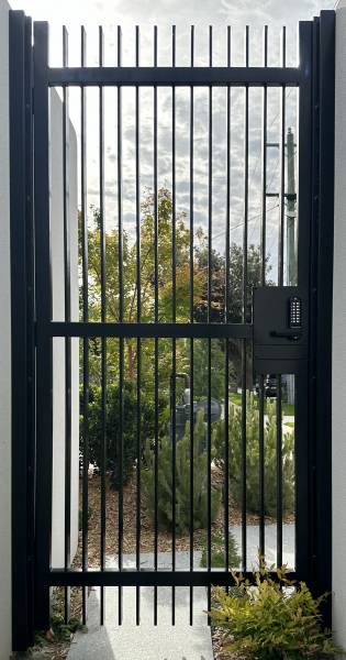 tn_cropped_gate_2